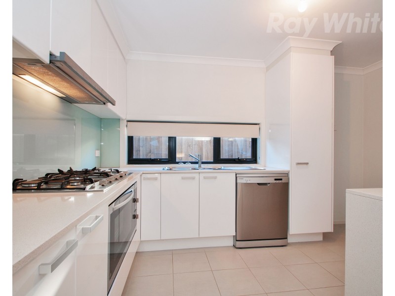 24 EVANS Drive, Croydon VIC 3136