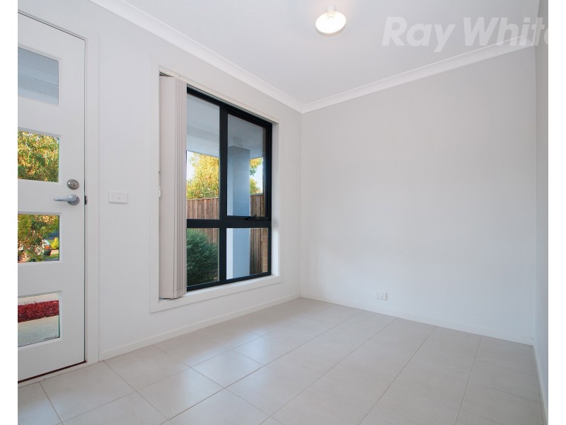 24 EVANS Drive, Croydon VIC 3136