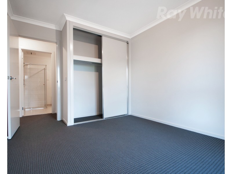 24 EVANS Drive, Croydon VIC 3136