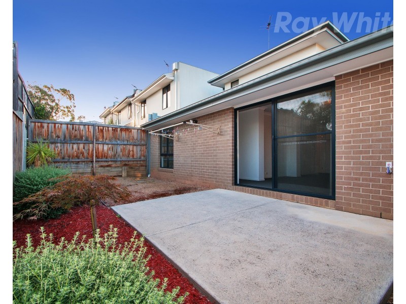 24 EVANS Drive, Croydon VIC 3136