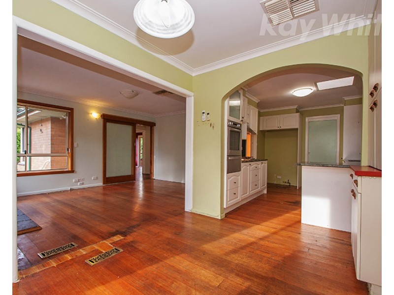 34 Broughton Avenue, Croydon VIC 3136