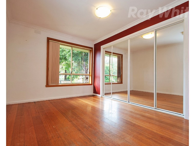 34 Broughton Avenue, Croydon VIC 3136