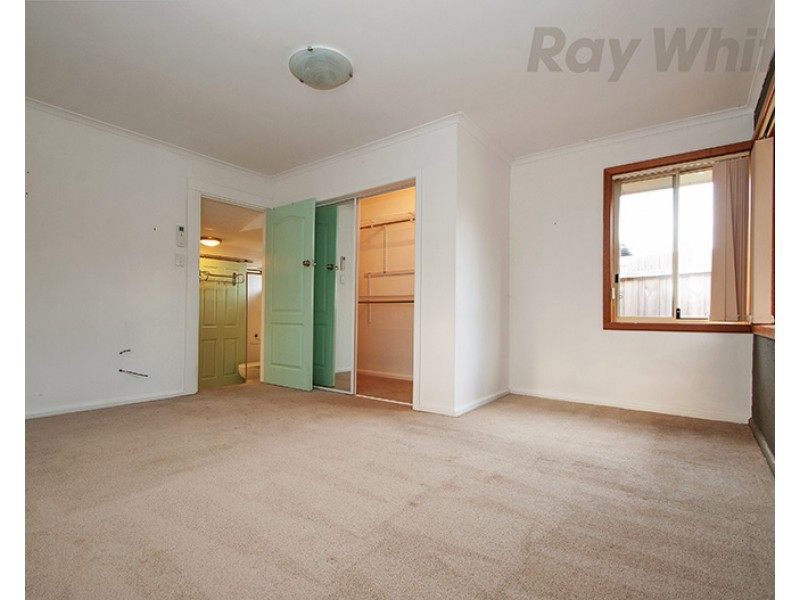 34 Broughton Avenue, Croydon VIC 3136
