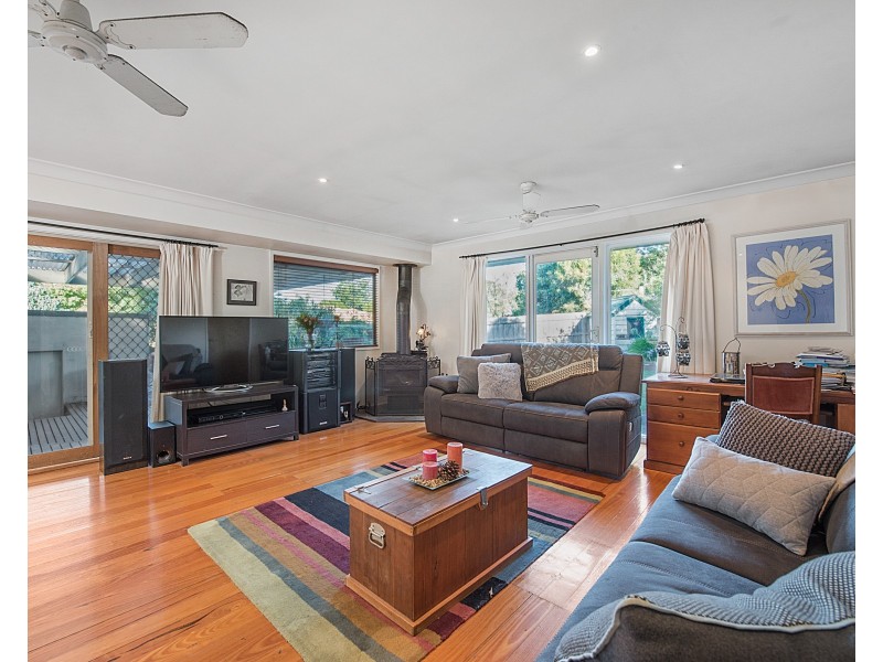 46 Lomond Avenue, Kilsyth VIC 3137