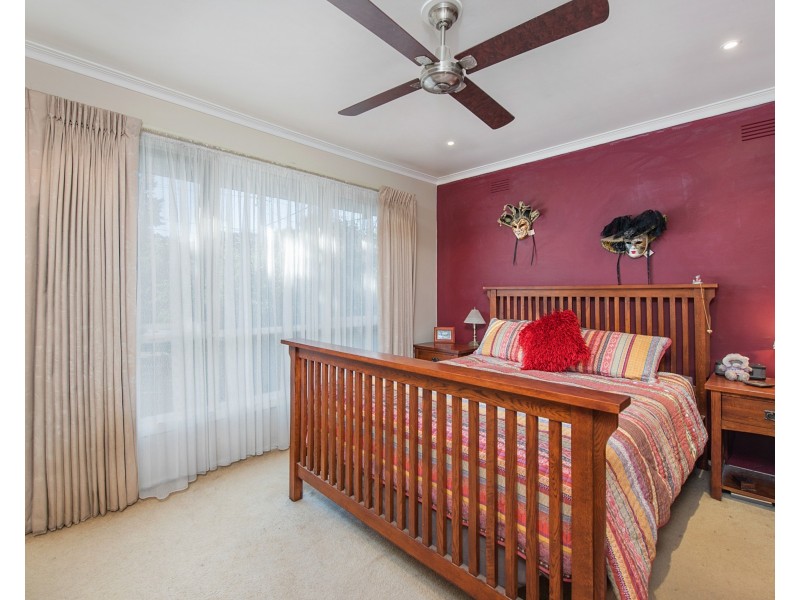 46 Lomond Avenue, Kilsyth VIC 3137