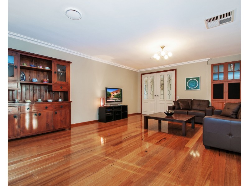 2 Meridian Court, Mooroolbark VIC 3138