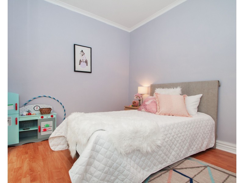 27 Lindisfarne Avenue, Croydon VIC 3136