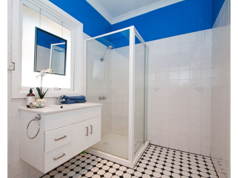 27 Lindisfarne Avenue, Croydon VIC 3136