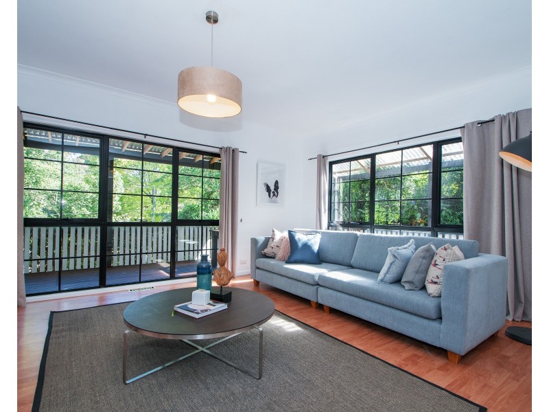 27 Lindisfarne Avenue, Croydon VIC 3136