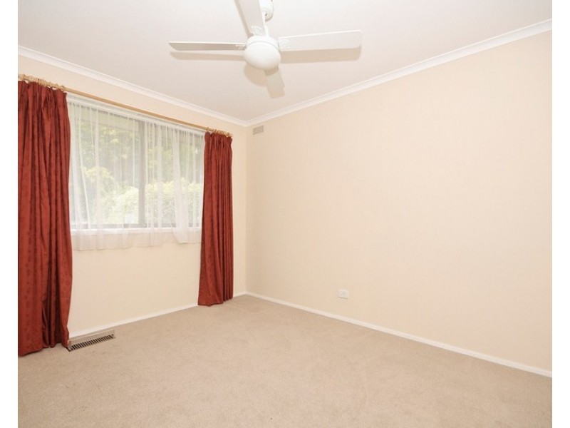 9 LARISSA Court, Croydon VIC 3136