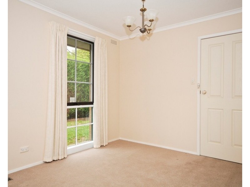 9 LARISSA Court, Croydon VIC 3136