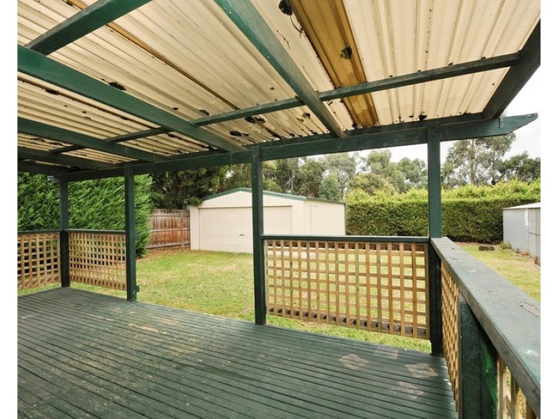 9 LARISSA Court, Croydon VIC 3136