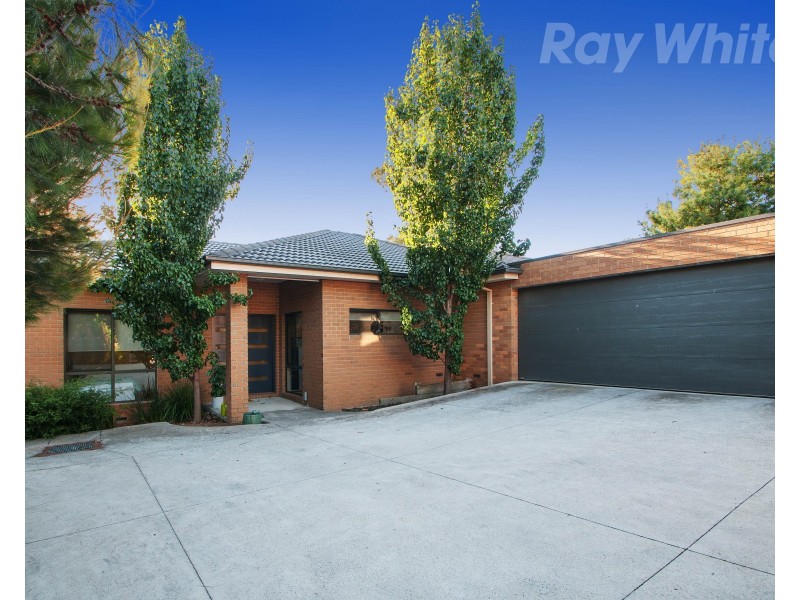 15A PARIS Avenue, Croydon South VIC 3136