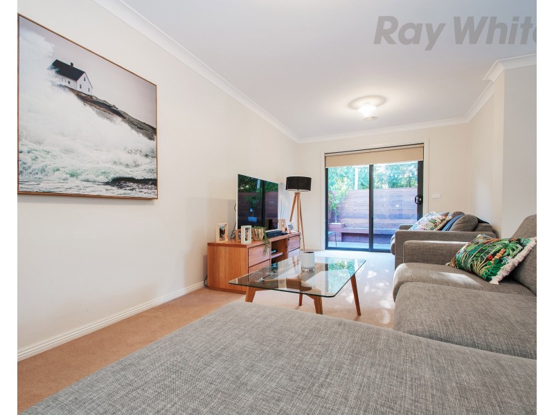 15A PARIS Avenue, Croydon South VIC 3136