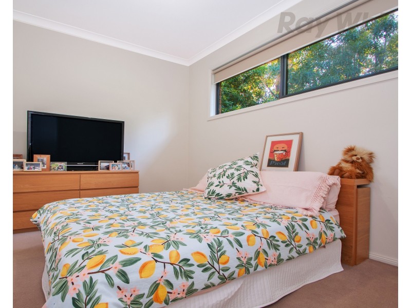 15A PARIS Avenue, Croydon South VIC 3136