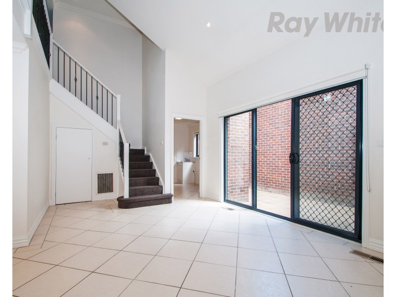 1/52 DORSET Road, Croydon VIC 3136