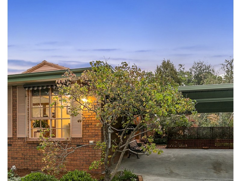 3 DALEHEAD Court, Croydon Hills VIC 3136