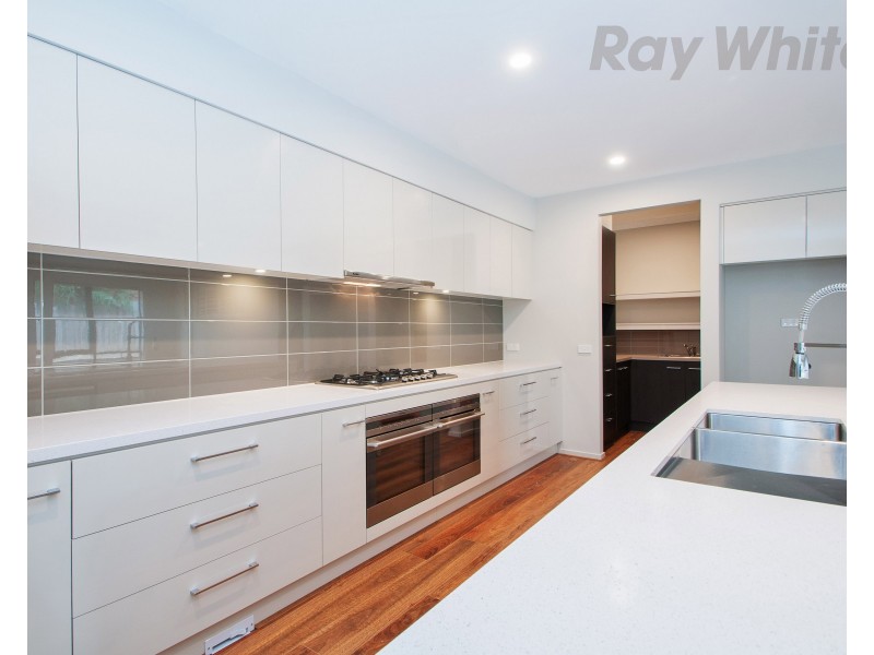 10A ORCHARD Drive, Croydon VIC 3136