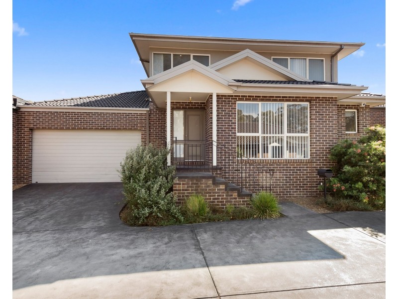 8 Jessica Park Drive, Lilydale VIC 3140