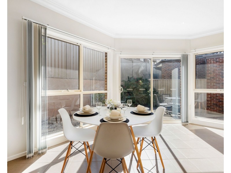 8 Jessica Park Drive, Lilydale VIC 3140