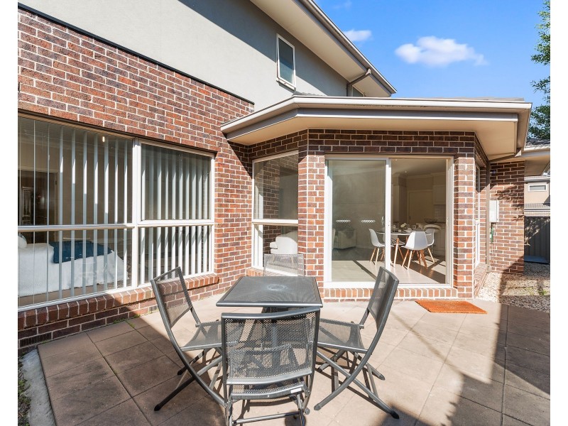 8 Jessica Park Drive, Lilydale VIC 3140