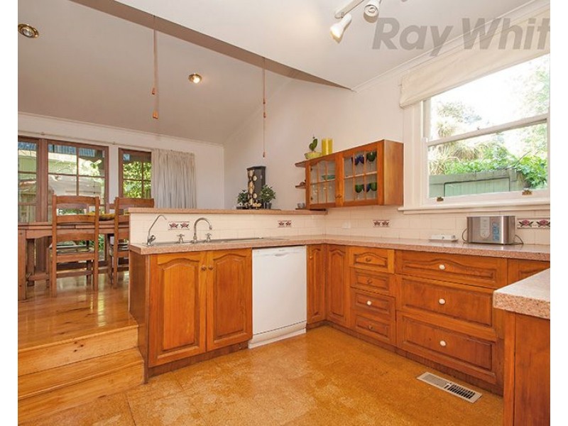 3 WARRIEN Road, Croydon North VIC 3136