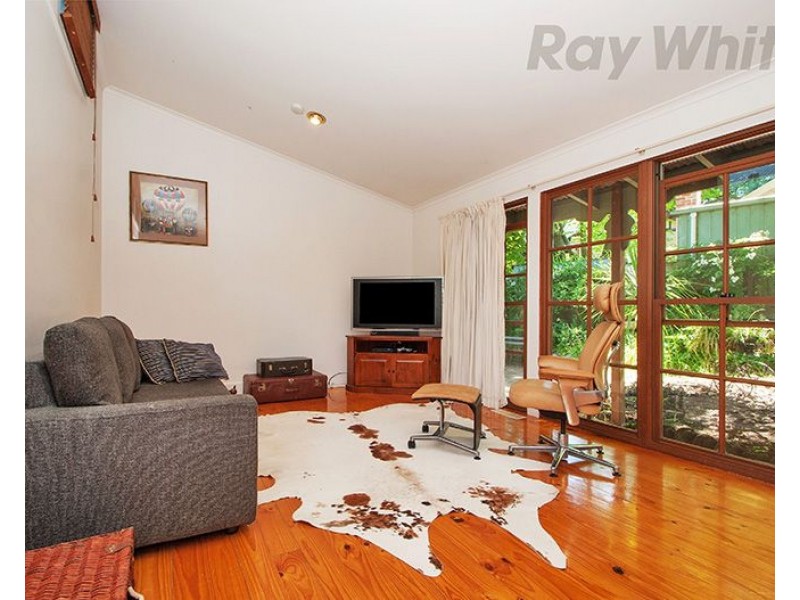 3 WARRIEN Road, Croydon North VIC 3136