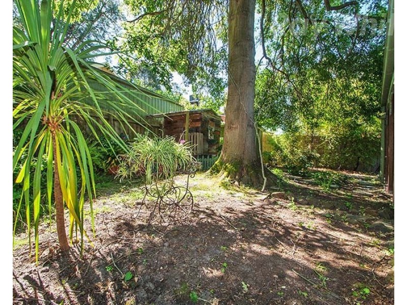 3 WARRIEN Road, Croydon North VIC 3136