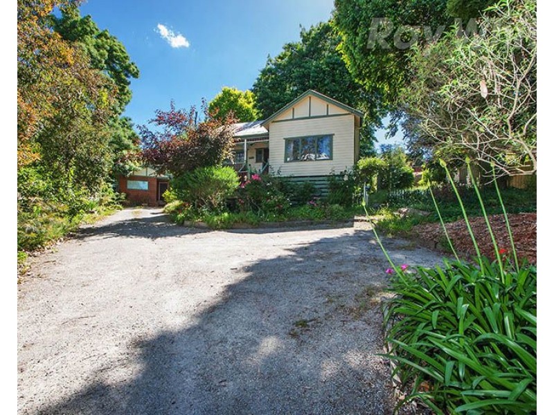 3 WARRIEN Road, Croydon North VIC 3136