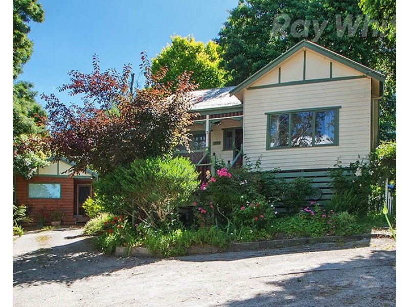 3 WARRIEN Road, Croydon North VIC 3136