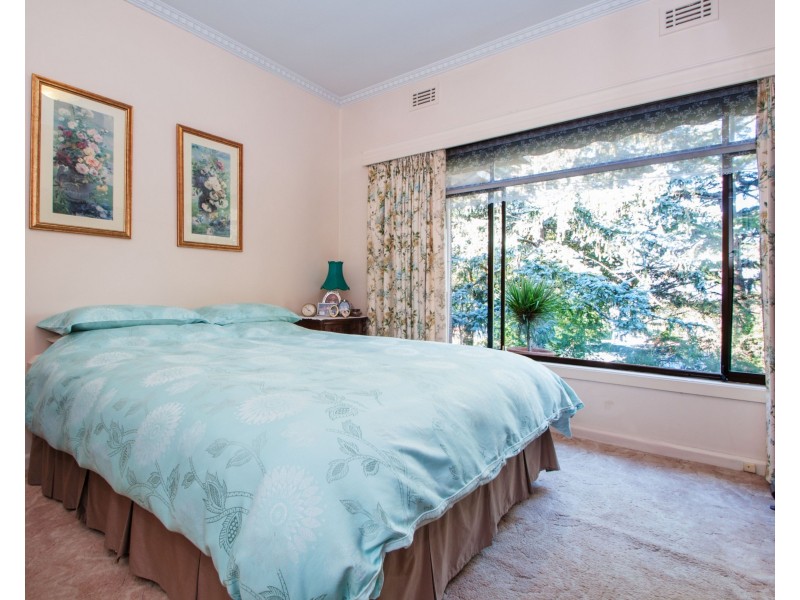 25 Victoria Road, Chirnside Park VIC 3116