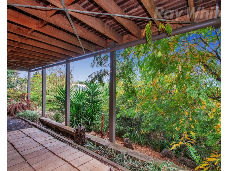 14 HUNTLY Avenue, Mooroolbark VIC 3138