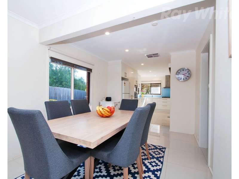 45 CROYDONDALE Drive, Mooroolbark VIC 3138