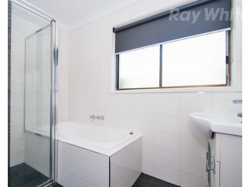 45 CROYDONDALE Drive, Mooroolbark VIC 3138