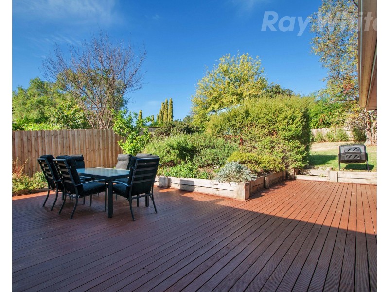 45 CROYDONDALE Drive, Mooroolbark VIC 3138