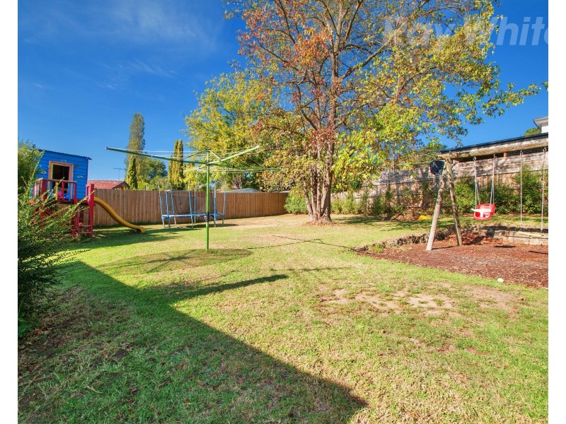45 CROYDONDALE Drive, Mooroolbark VIC 3138