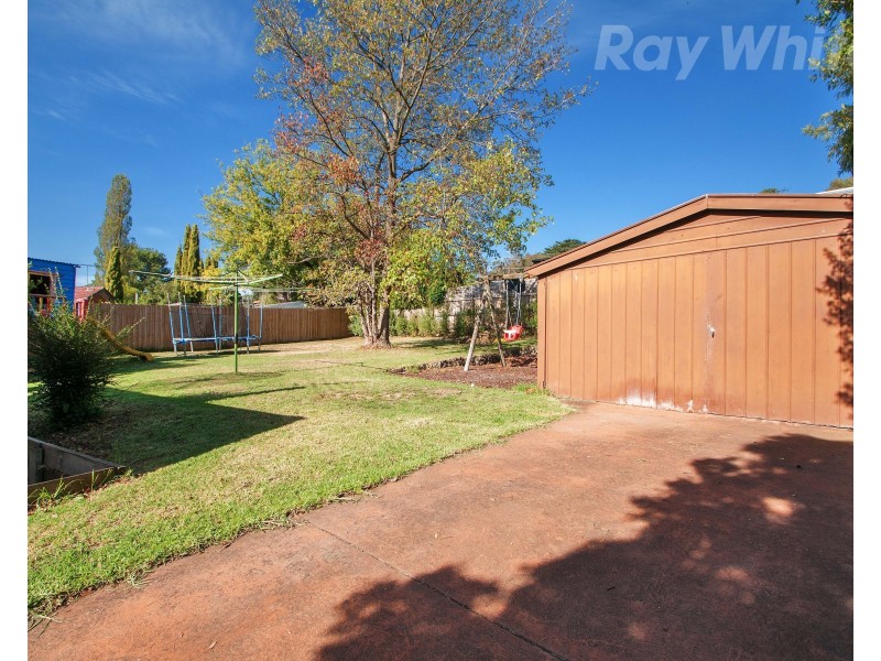 45 CROYDONDALE Drive, Mooroolbark VIC 3138