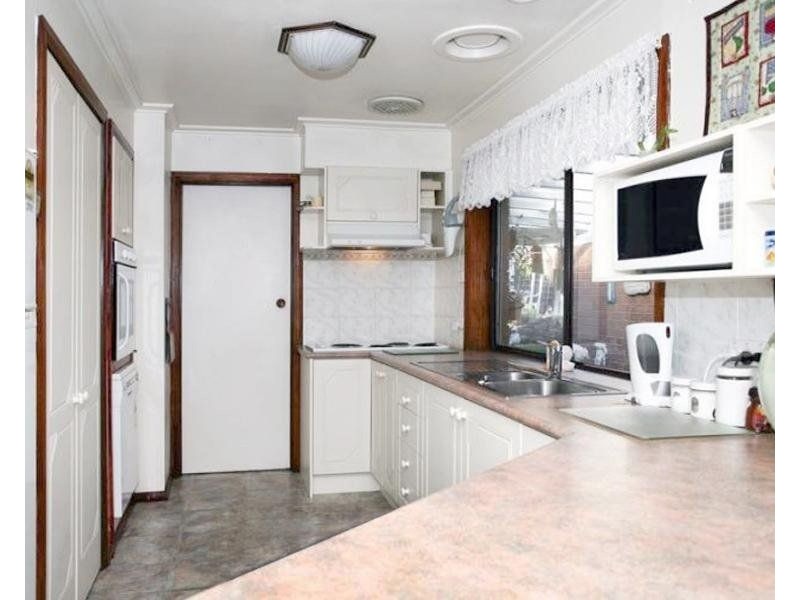 238 MANCHESTER Road, Mooroolbark VIC 3138