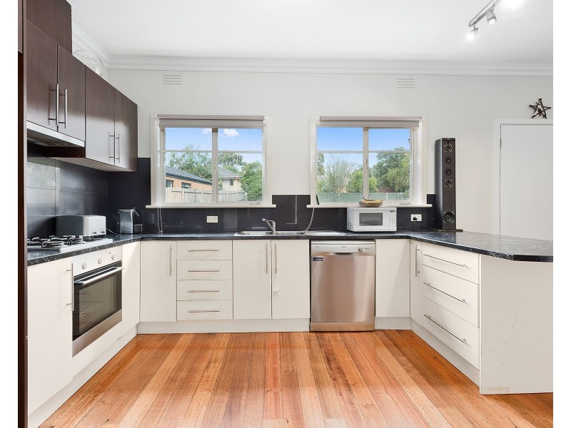 40 Taronga Crescent, Croydon VIC 3136