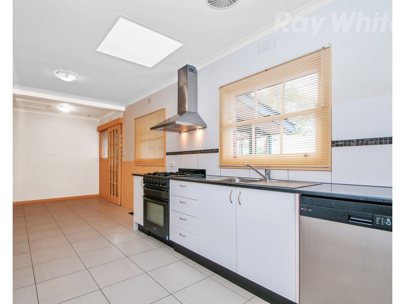 19 Morris Road, Croydon VIC 3136