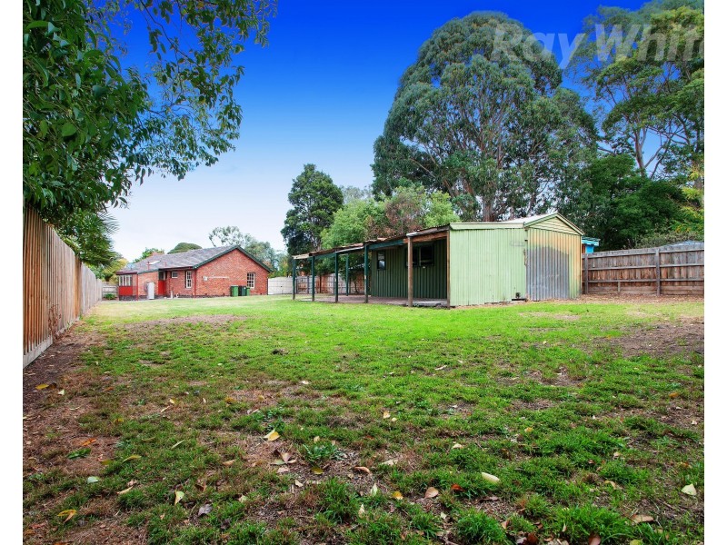 19 Morris Road, Croydon VIC 3136