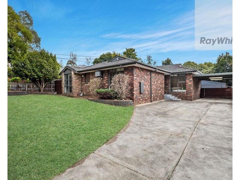 11 ARKARRA Court, Mooroolbark VIC 3138