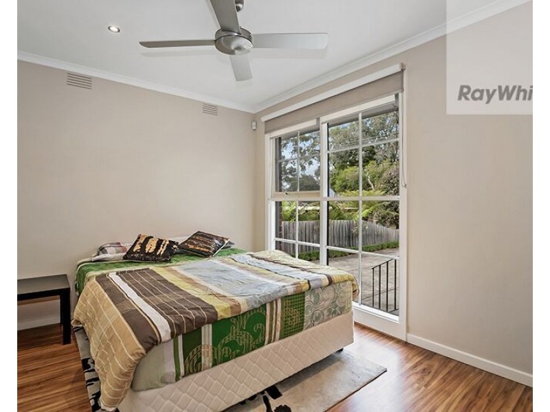 11 ARKARRA Court, Mooroolbark VIC 3138