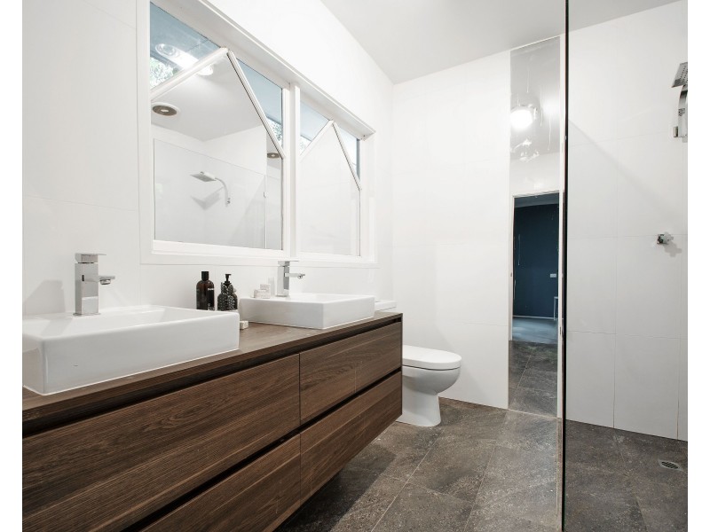 874 Mt Dandenong Road, Montrose VIC 3765