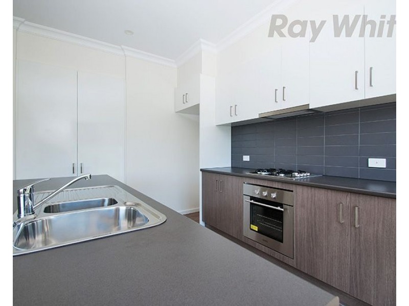 27A HUNTINGDALE Drive, Chirnside Park VIC 3116