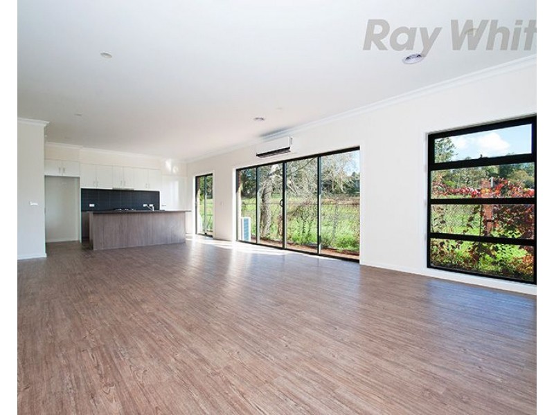 27A HUNTINGDALE Drive, Chirnside Park VIC 3116