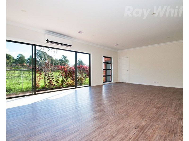 27A HUNTINGDALE Drive, Chirnside Park VIC 3116