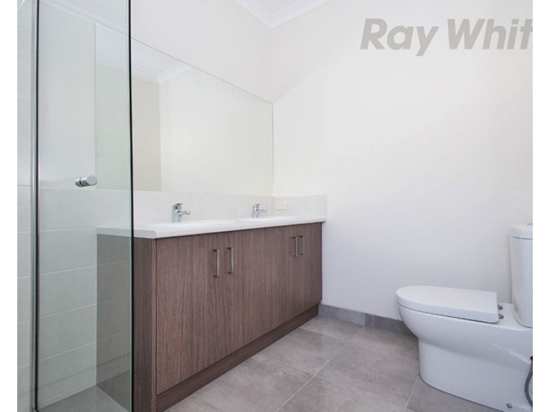 27A HUNTINGDALE Drive, Chirnside Park VIC 3116