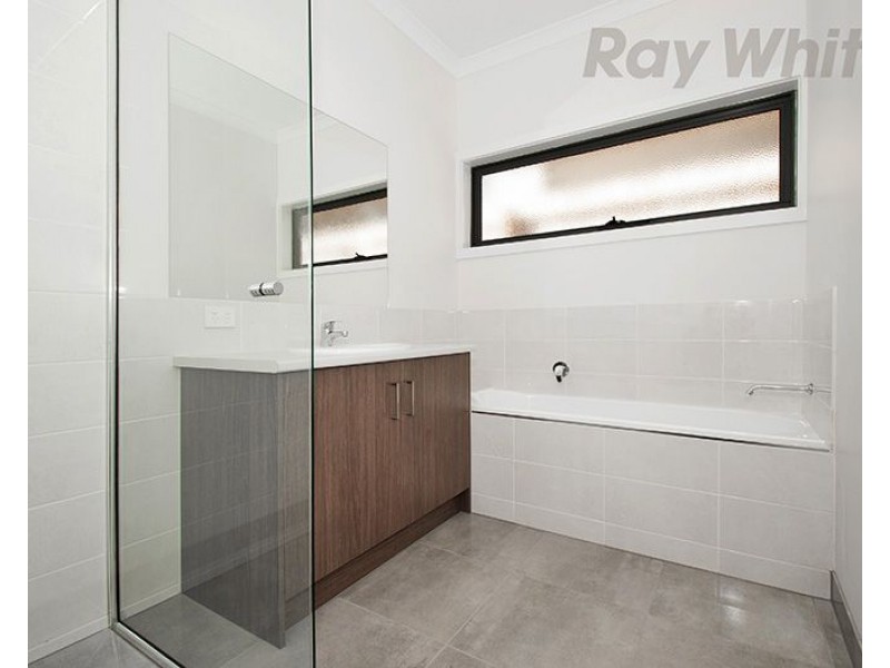 27A HUNTINGDALE Drive, Chirnside Park VIC 3116