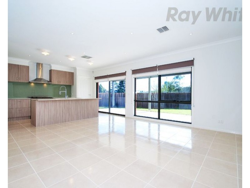 30 BENNISON Street, Croydon VIC 3136